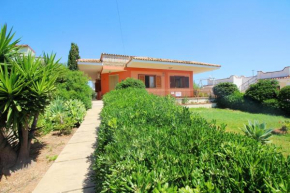  2 bedrooms house at Lido di Noto 300 m away from the beach with sea view enclosed garden and wifi  Марина Ди Модика